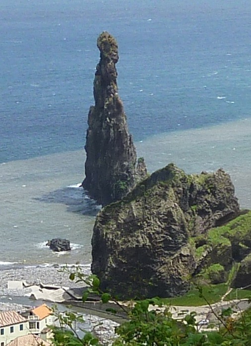 Turm Janela im Meer